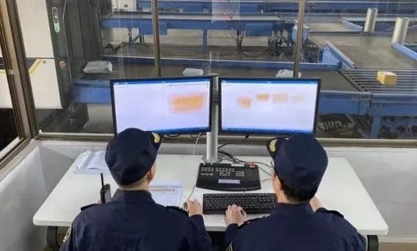 全国首票跨境电商出口退货在黄埔海关退运进境