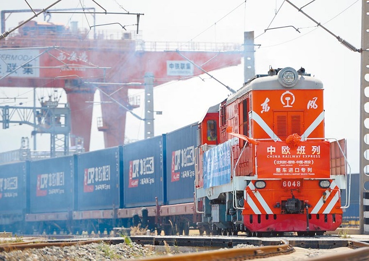 山东港口日照港首条中欧回程过境班列实现常态化开行