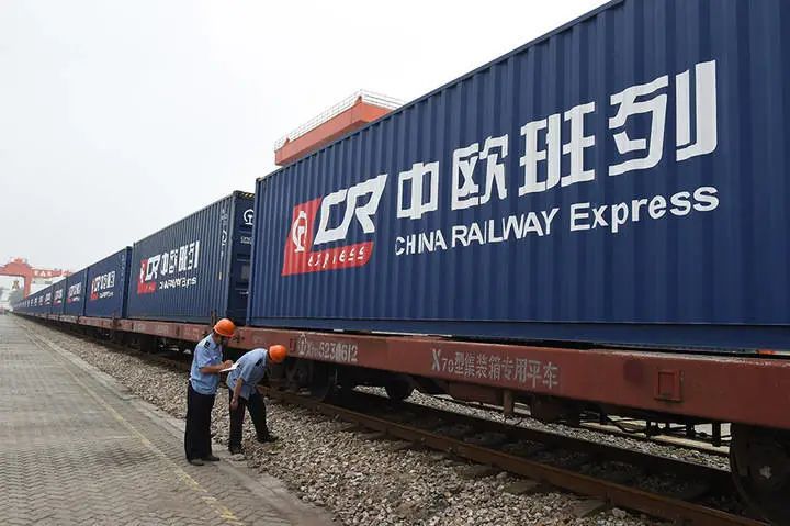 我国最大陆路口岸今年以来进出境中欧班列突破3000列
