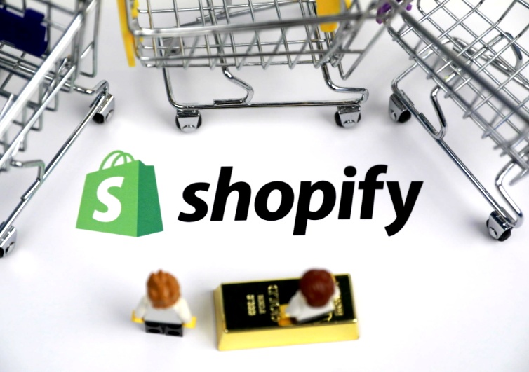 富国银行予加拿大电商Shopify“增持”评级