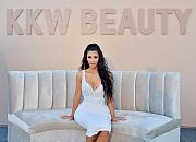 KKW Beauty以2亿美元兜售20%股份，品牌总估值上浮至10亿美元